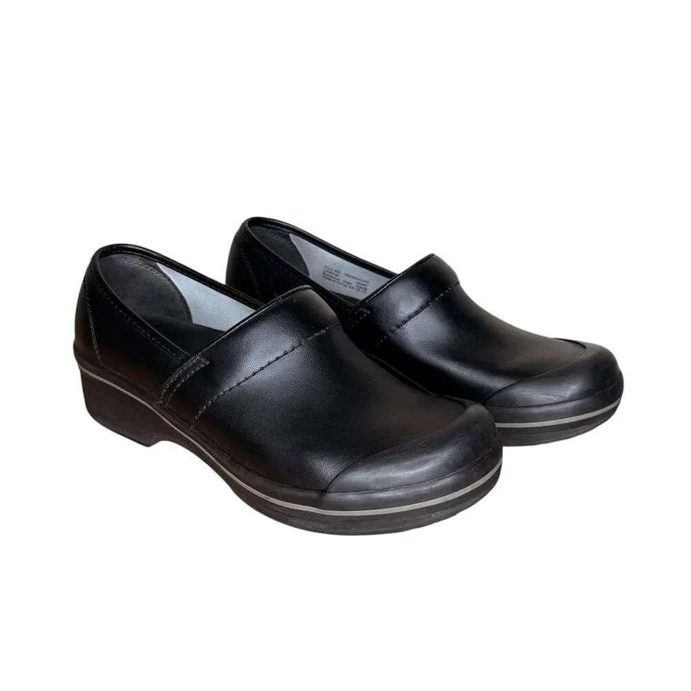 Dansko Women’s Professional Clogs Size 9.5 (EU 40) Black Leather Nursing